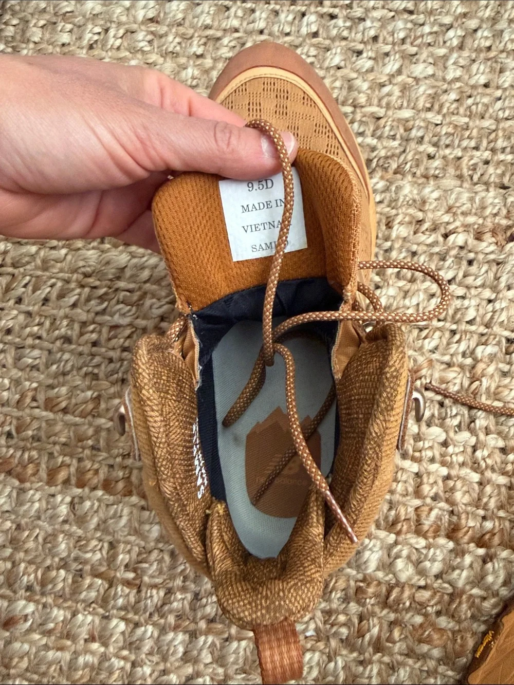 New Balance Hierro Waterproof Trail Boots in Tan/Brown